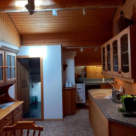 Confortevole Mansarda Di Montagna Poschiavo Exterior photo