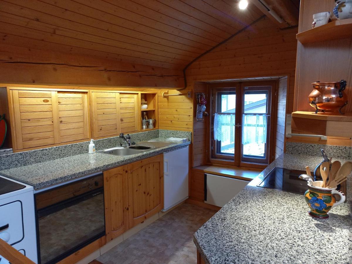 Confortevole Mansarda Di Montagna Poschiavo Exterior photo