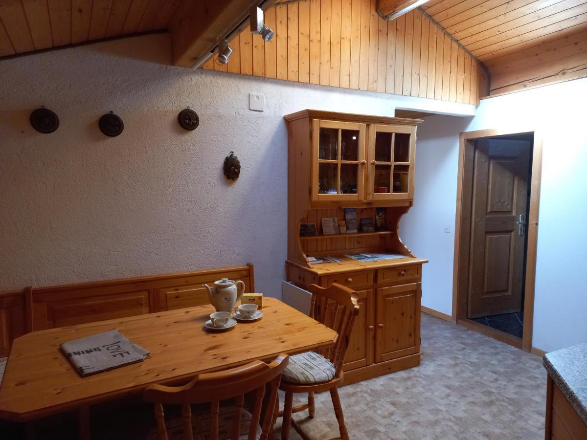 Confortevole Mansarda Di Montagna Poschiavo Exterior photo
