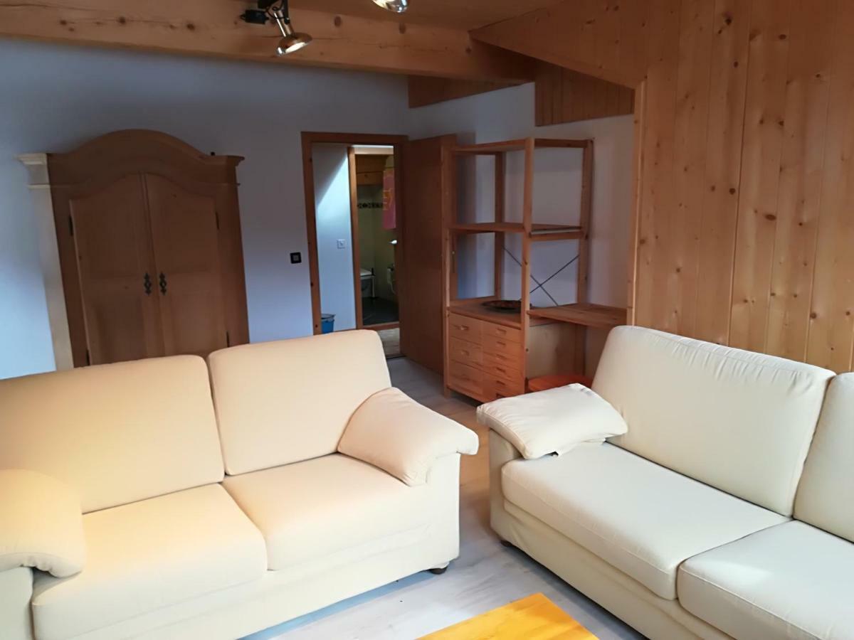 Confortevole Mansarda Di Montagna Poschiavo Exterior photo